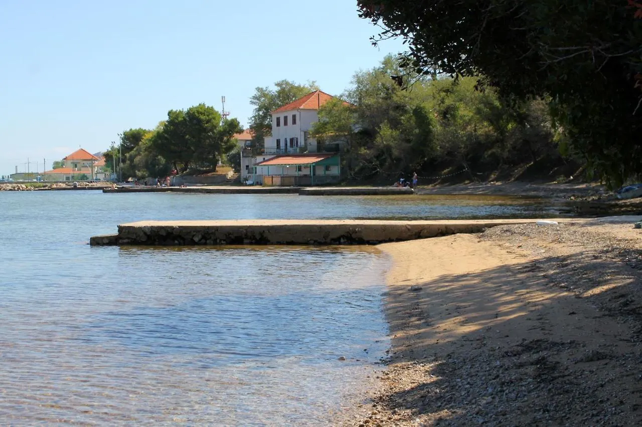 Apartment Tkon 8377A Chorwacja