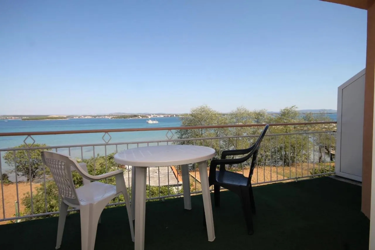 Apartment Tkon 8377A Croatia